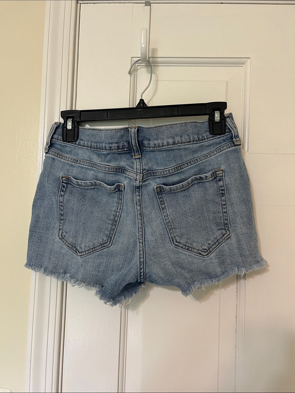 Old Navy Light Wash Distressed Denim Cutoff Shorts - Picture 2 of 2